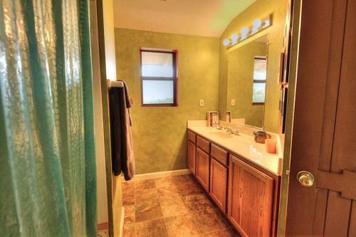 Tucson Natural 5br By Casago