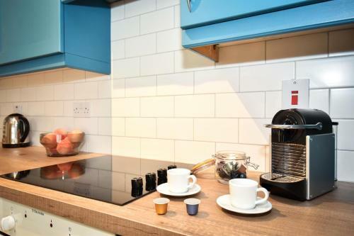 Apartamentos Tom Barry House