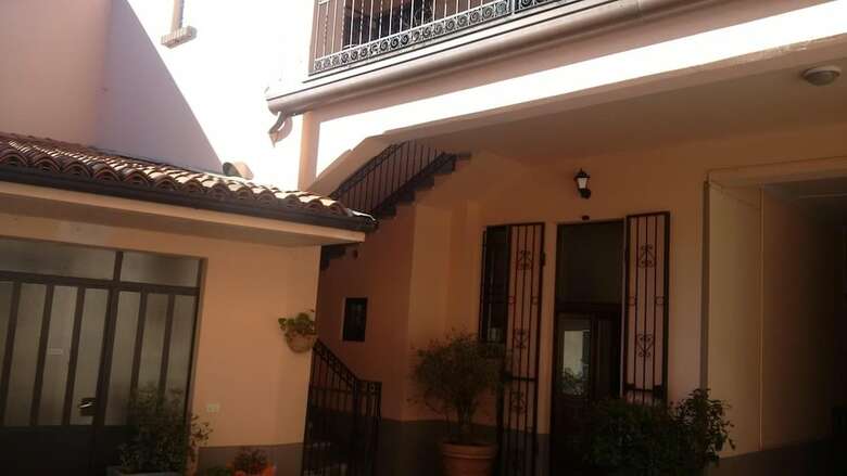 Hostal La Corte Del Poeta