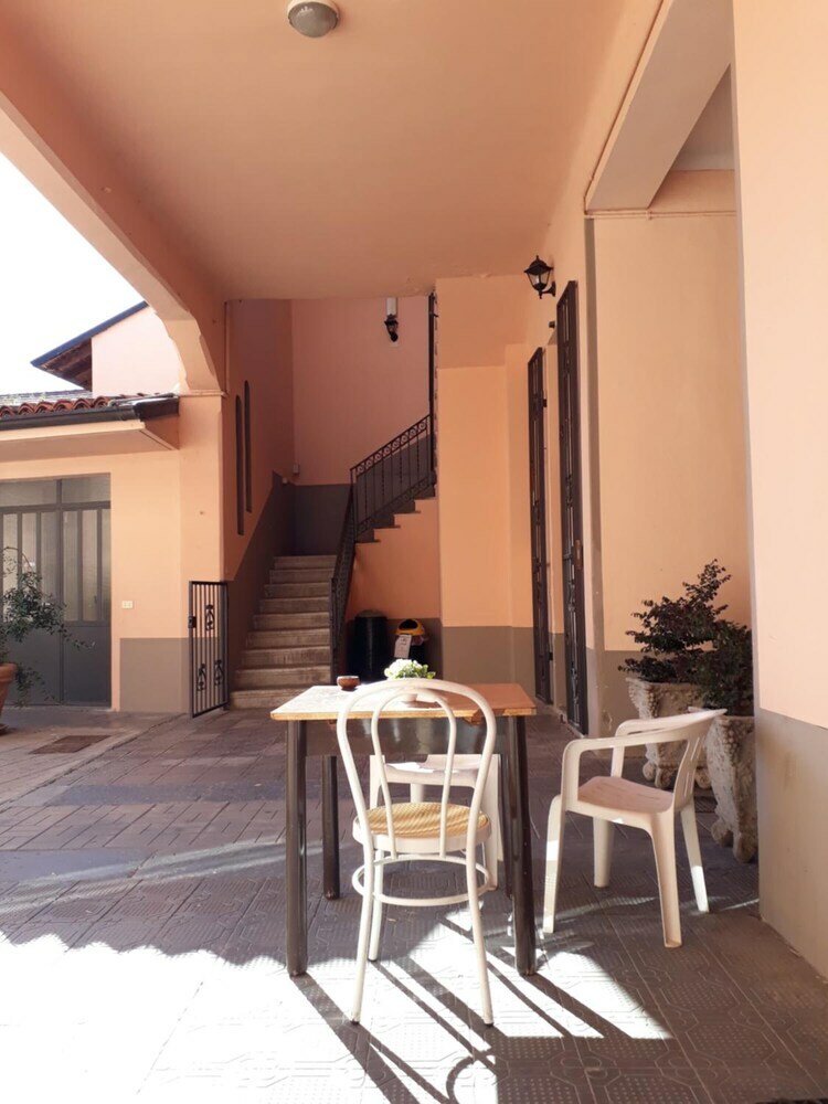 Hostal La Corte Del Poeta