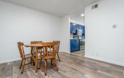 Apartamento Updated Townhome Near Desoto Golf Course And Lake!