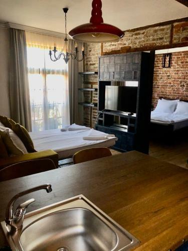 Hostal Nomad Studios