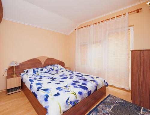 Tonita Apartment