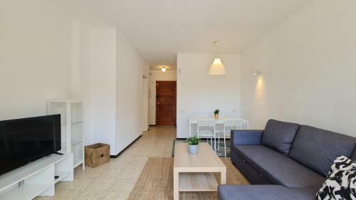 Apartment Los Cristianos With Pool Cris-sol