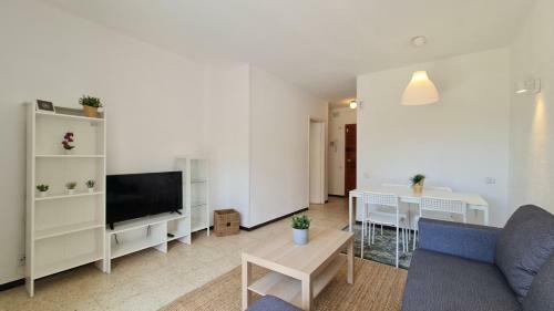 Apartment Los Cristianos With Pool Cris-sol
