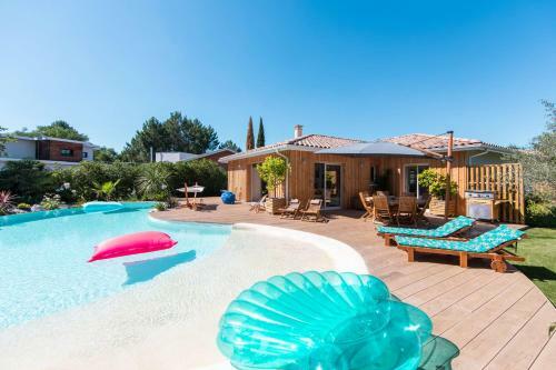 La Villa Du Bassin � Ares