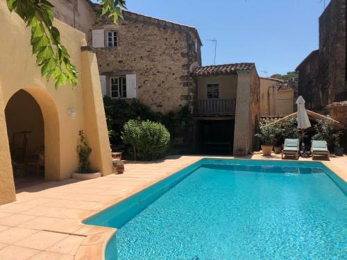 Hostal La Tour D'aspiran