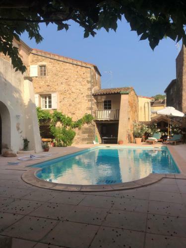 Hostal La Tour D'aspiran