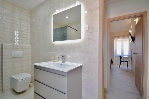 Sea View Apartment 40m From The Beach