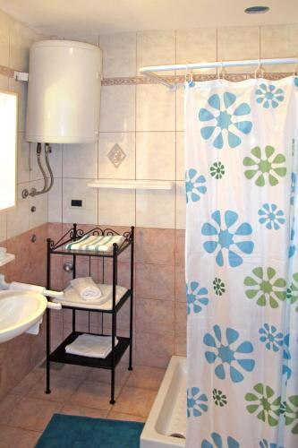 Holiday Home Gortan - Kst103