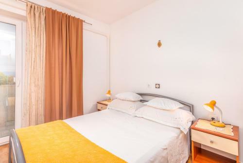 Apartment Mira 2