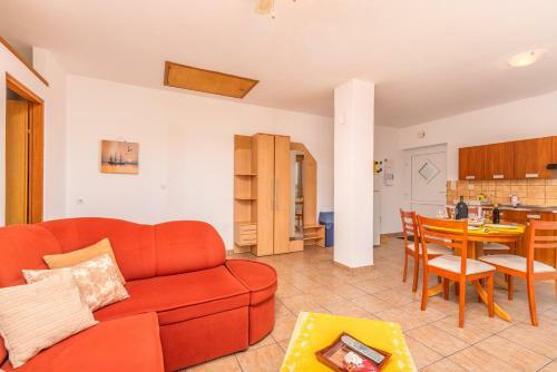 Apartment Mira 2