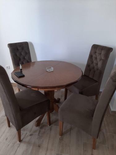 Pele Apartmani - Apartman 7