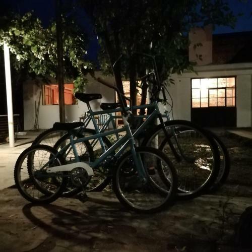 Hostal Club De Veraneantes Tulumba Hostel Y Suites