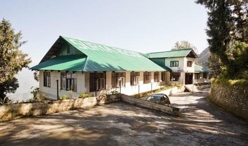 Hotel Surya Resort Dalhousie