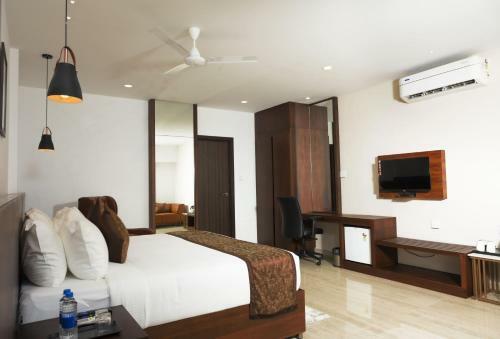 The Runway Hotel