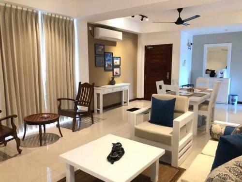 Apartment314 Oceanfront Condos Nilaveli