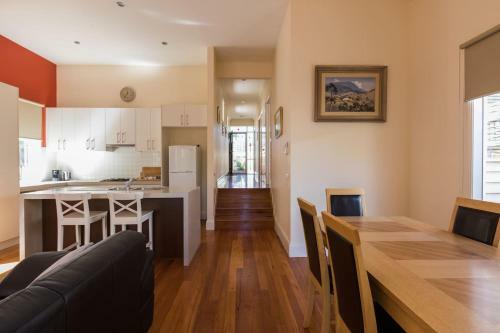 Healesville Cottage