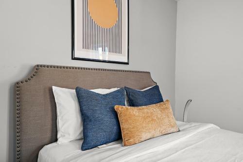Charming Fresh 3br Apartment On Bishop St