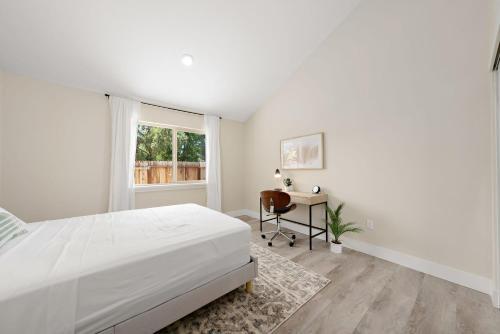 Cozy 2 Bedroom Home In Carmichael