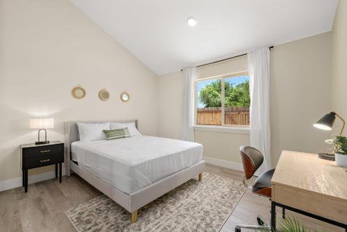 Cozy 2 Bedroom Home In Carmichael
