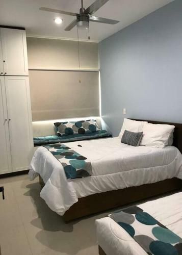 Apartamento Departamento En Zona Dorada, Cerca De La Playa
