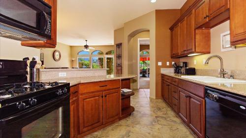Desert Escape 2 Master Suites In Priv Country Club