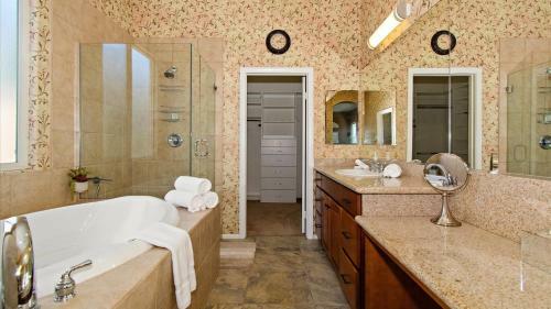 Desert Escape 2 Master Suites In Priv Country Club