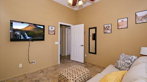 Desert Escape 2 Master Suites In Priv Country Club