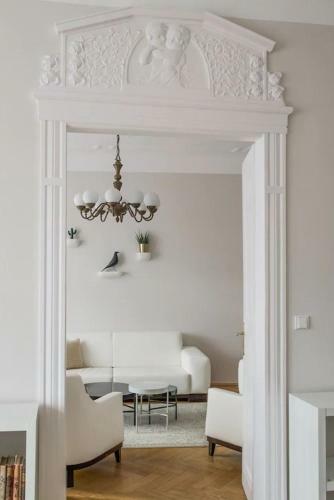 Apartamento Art Nouveau 3 Bedroom 2 Bathroom Flat