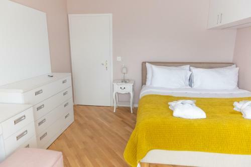 Residence Four Bedroom Apartment Lake View-montreux
