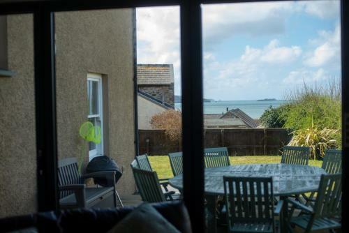 Grand House With Sea Views Sleeps 14 In Broadhaven