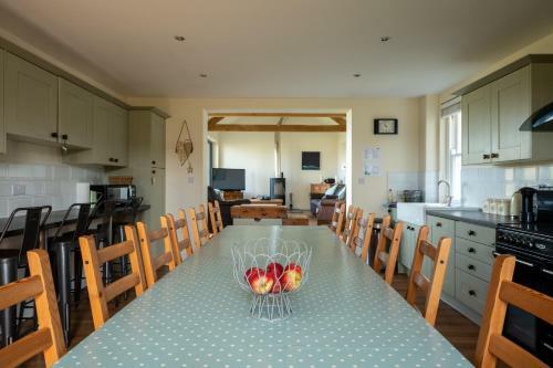 Grand House With Sea Views Sleeps 14 In Broadhaven