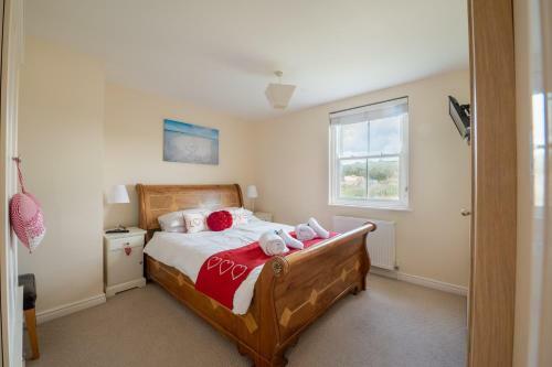 Grand House With Sea Views Sleeps 14 In Broadhaven