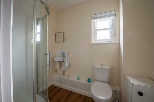 Grand House With Sea Views Sleeps 14 In Broadhaven