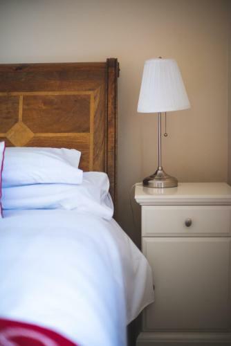 Grand House With Sea Views Sleeps 14 In Broadhaven