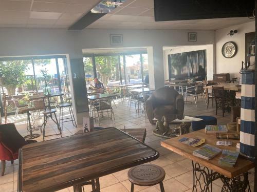 Hotel H�tel Olmo