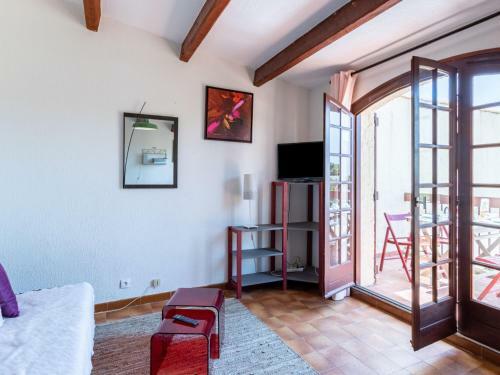 Apartment Les Cypr�s