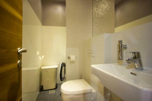 Hostal Belvedere Apartments & Rooms