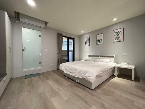 Fengyuan Green Self B&B