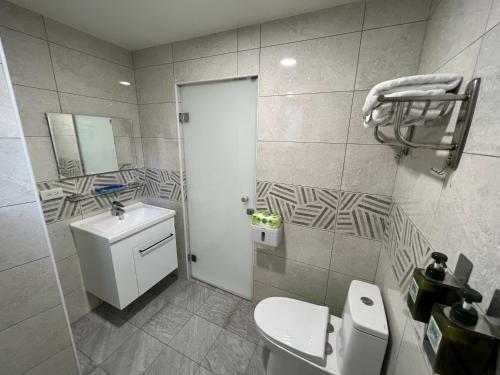 Fengyuan Green Self B&B
