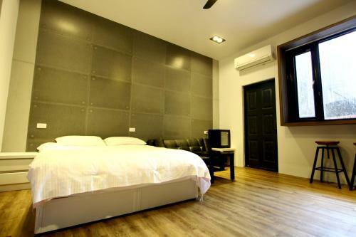 Fengyuan Green Self B&B