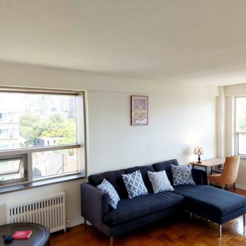 Cozy 1-bedroom Apartment In Downtown Toronto