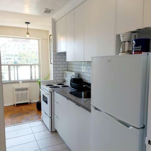 Cozy 1-bedroom Apartment In Downtown Toronto