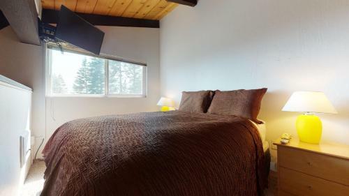 Mammoth View Villas