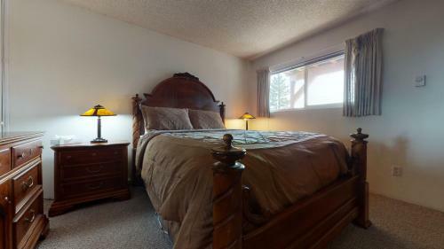 Mammoth View Villas