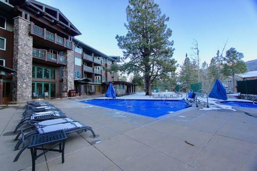 Juniper #351 -end Unit With Mountainside Views! Pool, Spas, Gym!