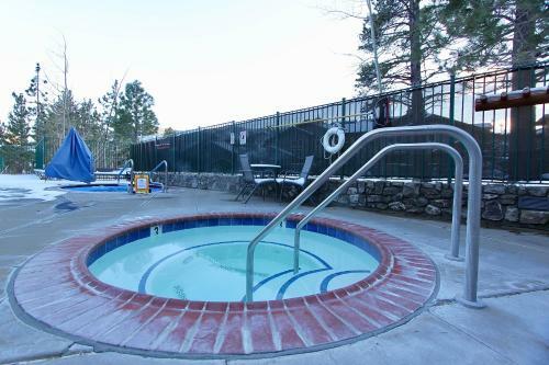 Juniper #351 -end Unit With Mountainside Views! Pool, Spas, Gym!