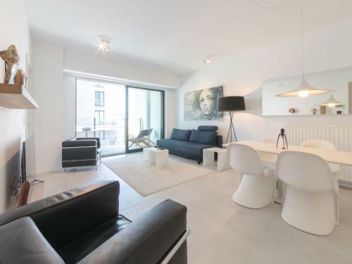 Apartment Suite 3-06