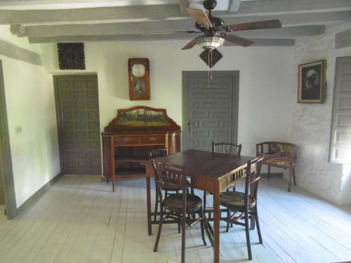 La Casona Del T�o Pedro